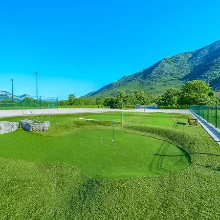 Roglic - Pool, Tennis & Pets Welcome I Makarska Riviera ヴィラ *