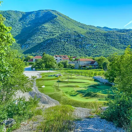 Roglic - Pool, Tennis & Pets Welcome I Makarska Riviera